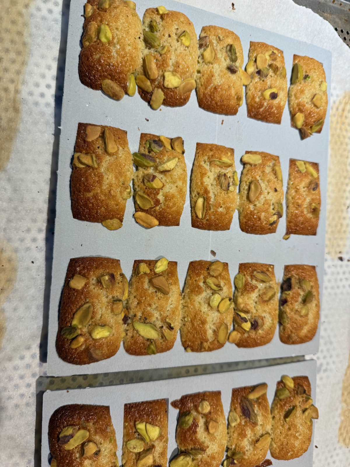 Petits financiers à la pistache